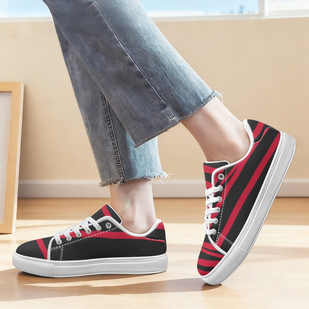 Everyday Casuals – Black & Red Stripe